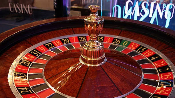 Baccarat betting layout and card positions